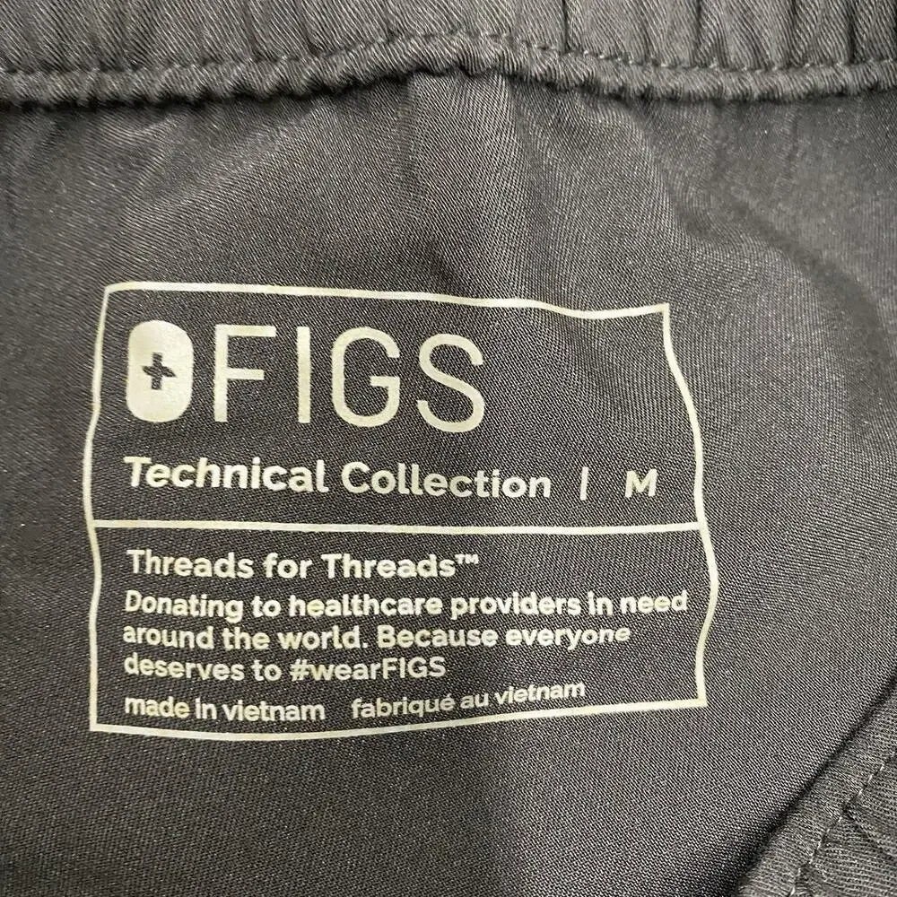 FIGS Men’s Medium Cairo Cargo Scrub Pants Black Double Duty Utility NWT Medical